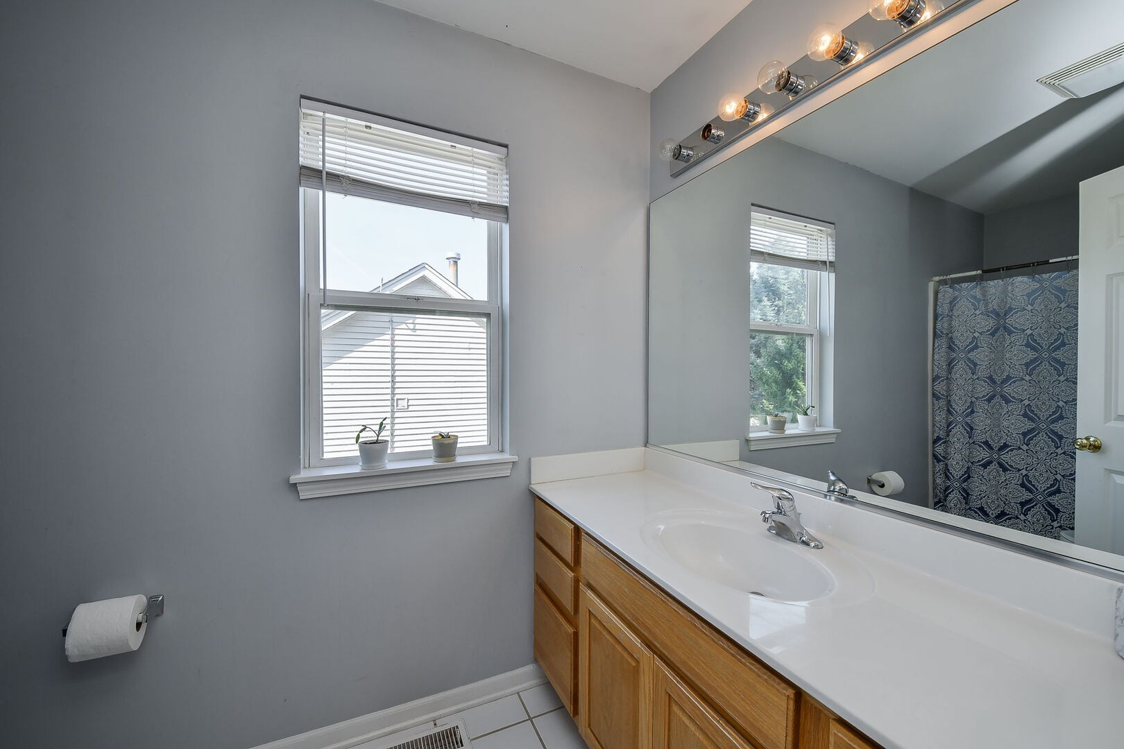 445 Kelly Avenue Property Photo 29