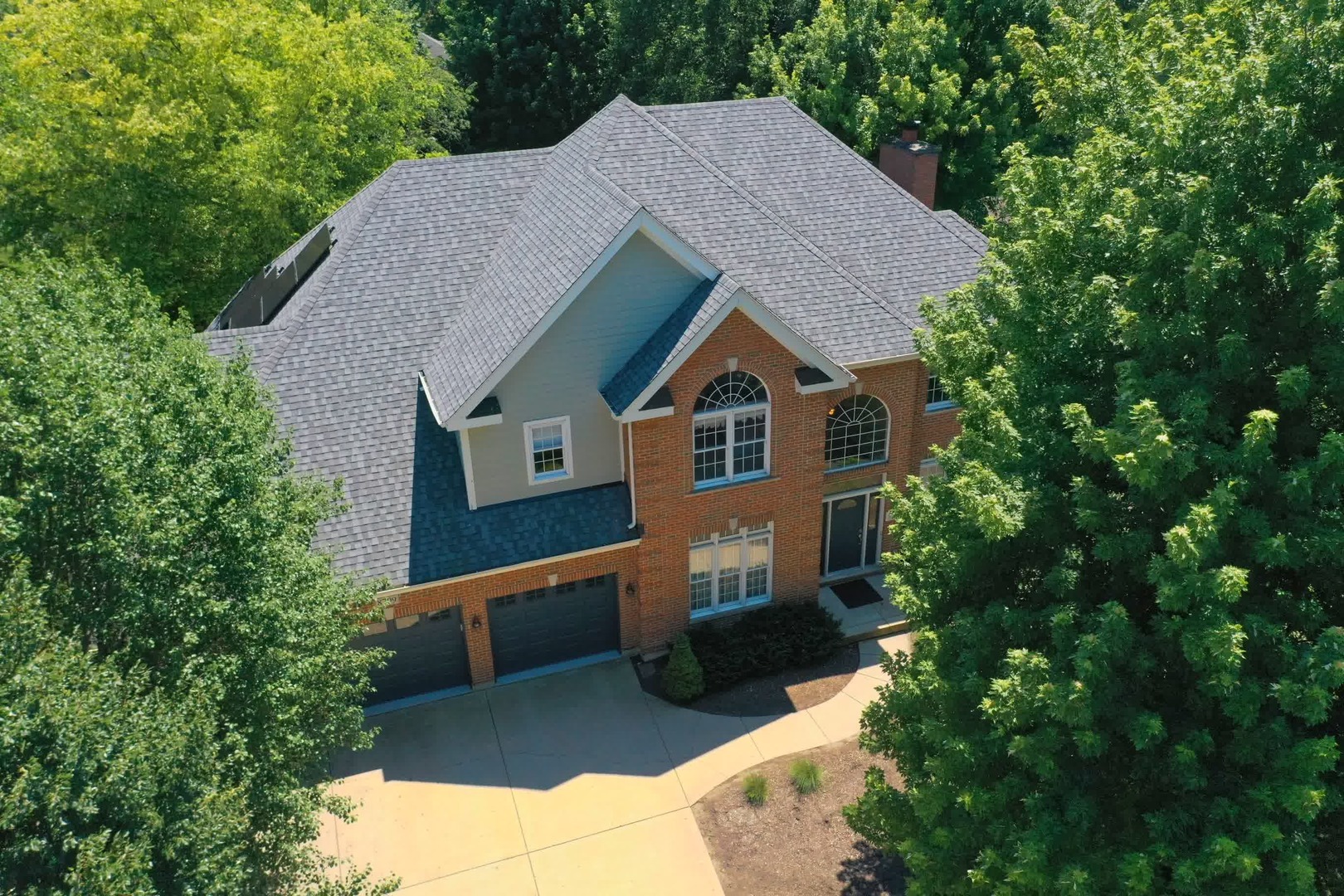 8709 Shade Tree Circle Property Photo 2