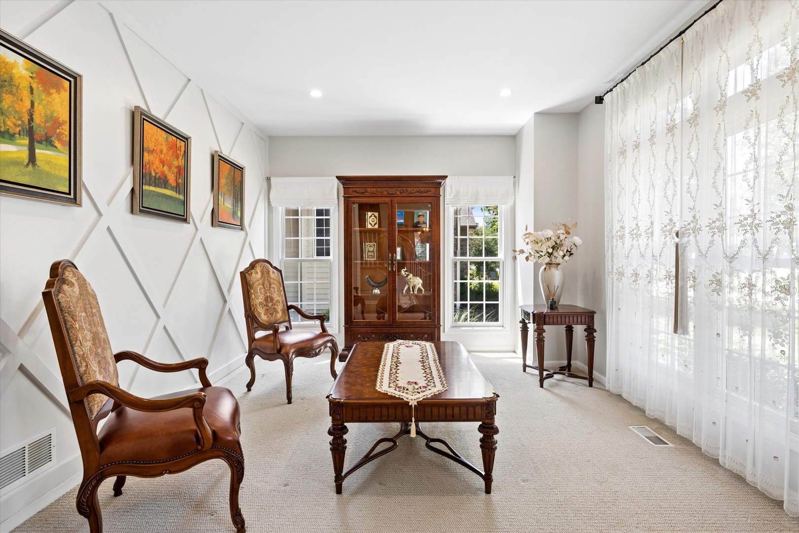 8709 Shade Tree Circle Property Photo 7