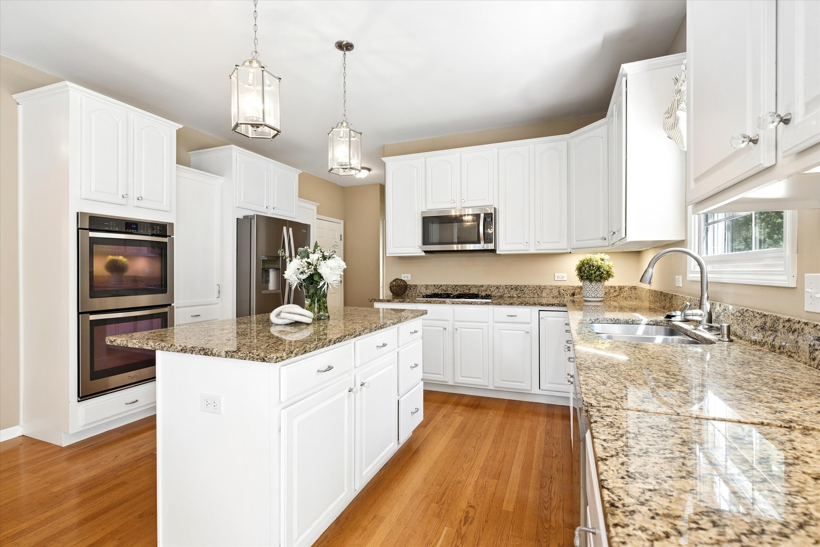 8709 Shade Tree Circle Property Photo 12