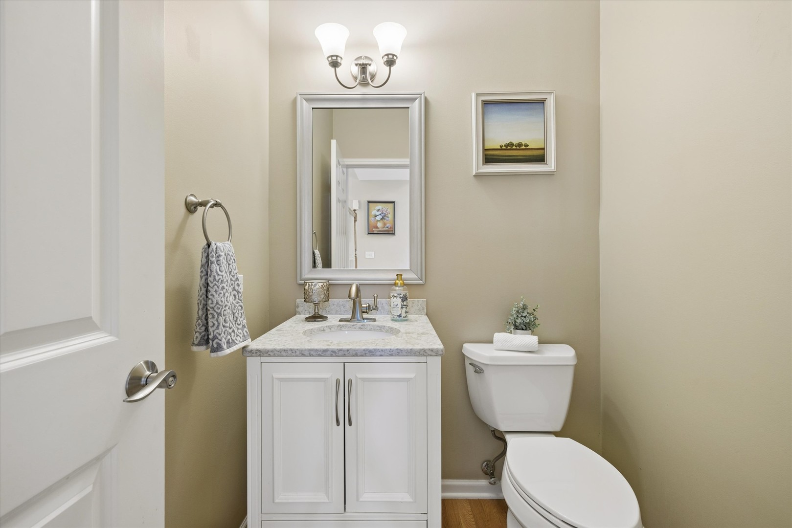 8709 Shade Tree Circle Property Photo 16
