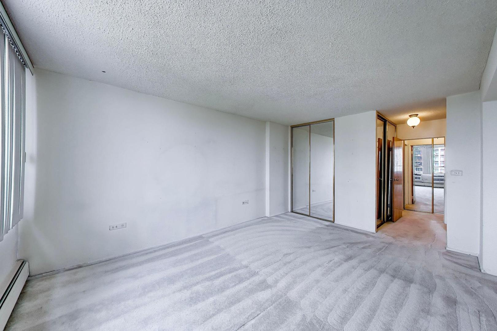 8809 W Golf Road 7f Property Photo 12