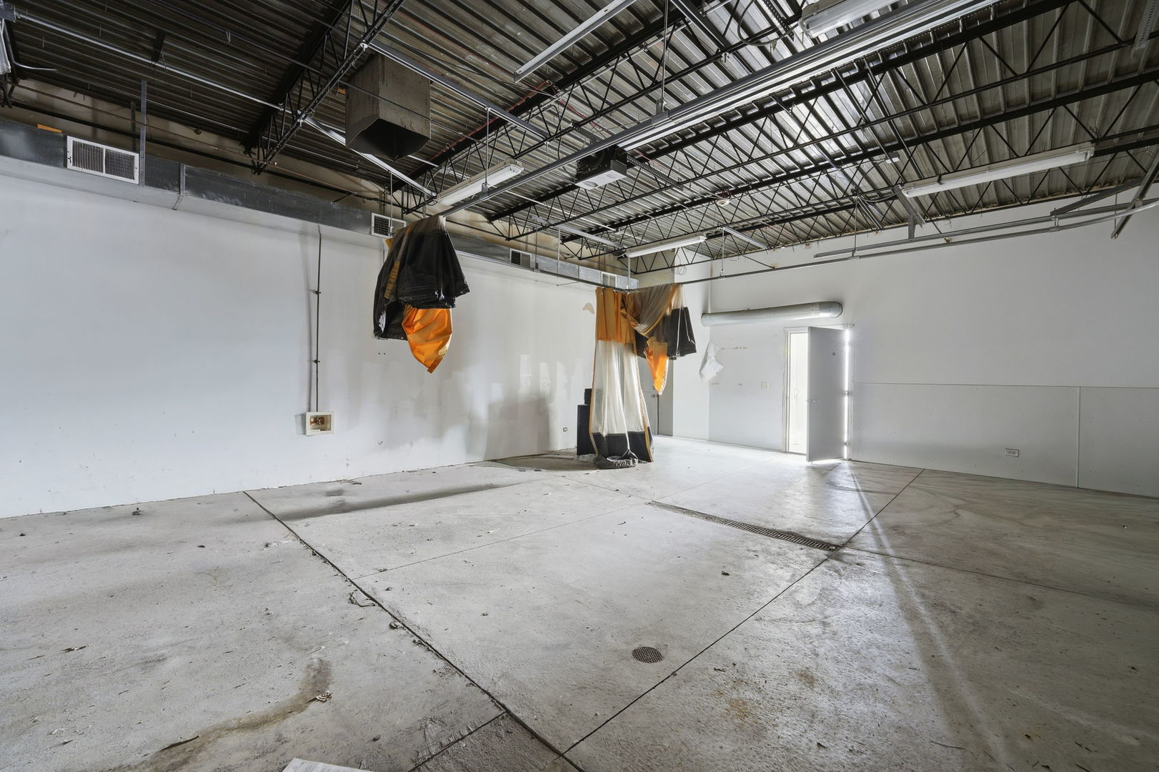 1610 N Mannheim Road Property Photo 10