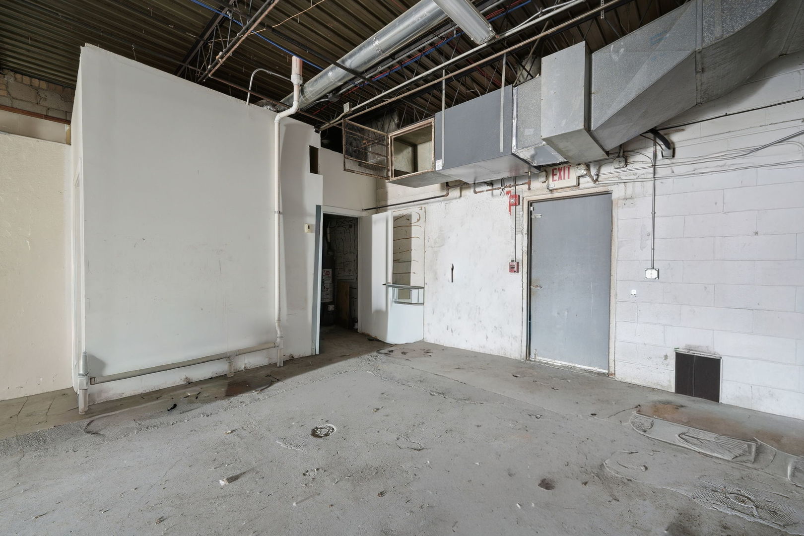 1610 N Mannheim Road Property Photo 12