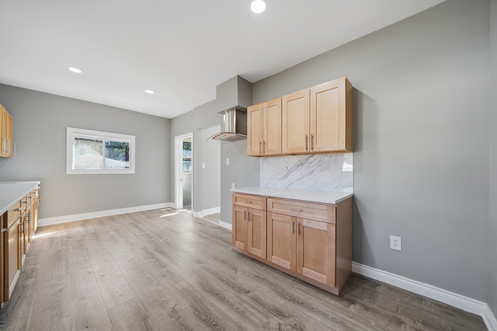 11715 S Parnell Avenue Property Photo 8