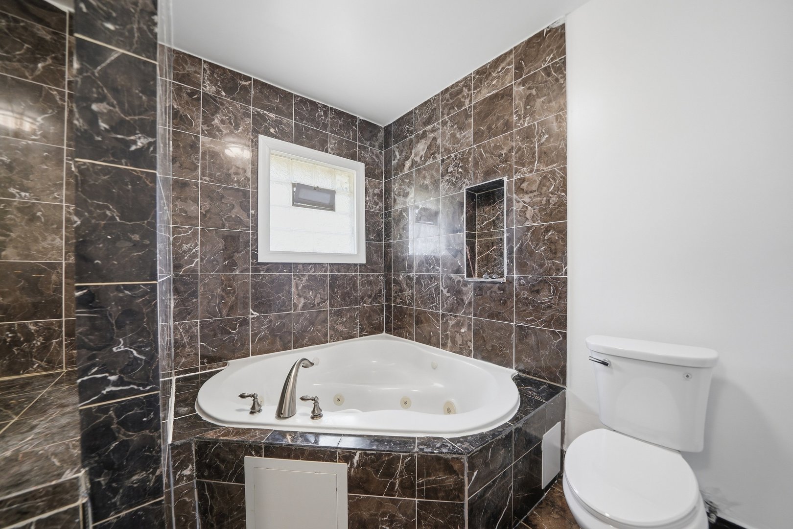 11715 S Parnell Avenue Property Photo 16