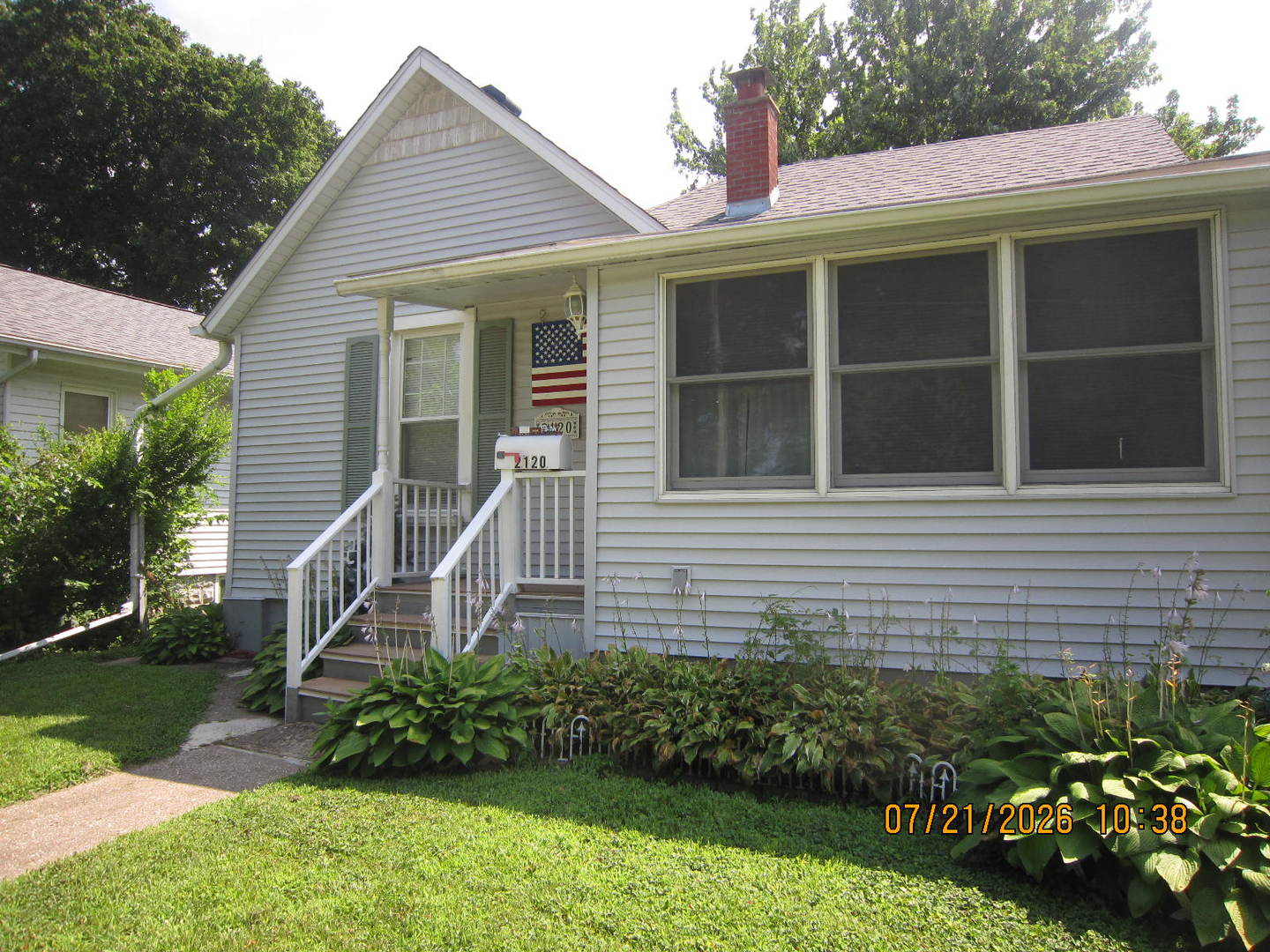 2120 2nd Street Property Photo 1