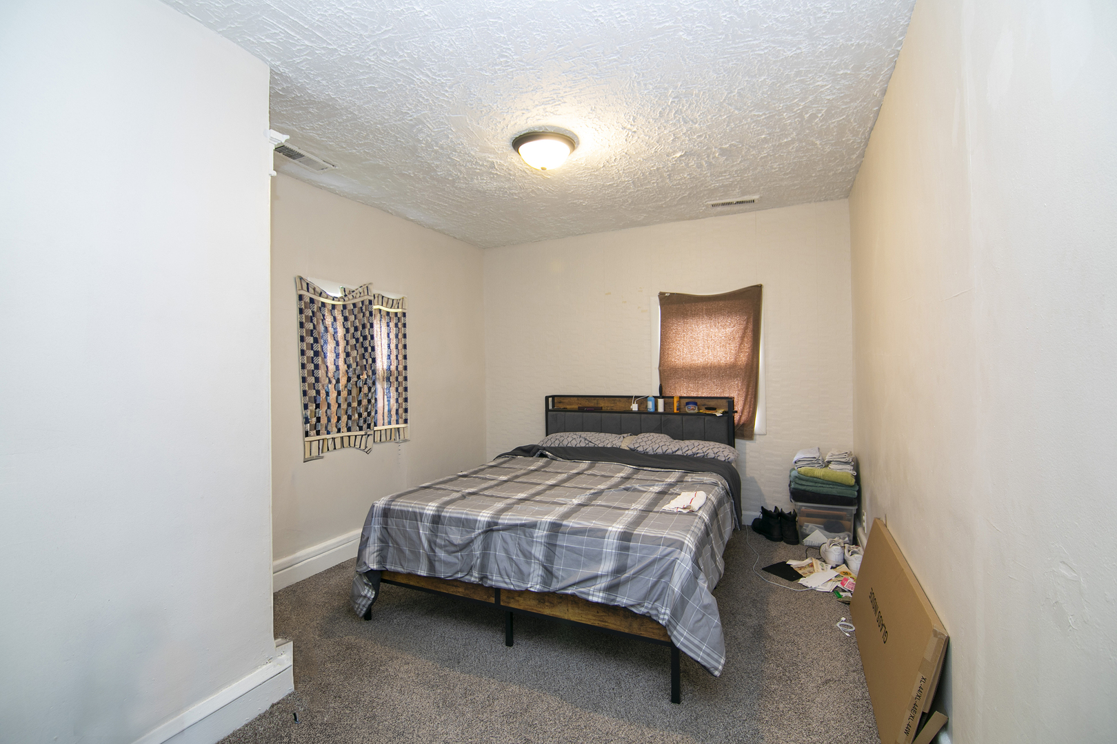 768 N Indiana Avenue Property Photo 15
