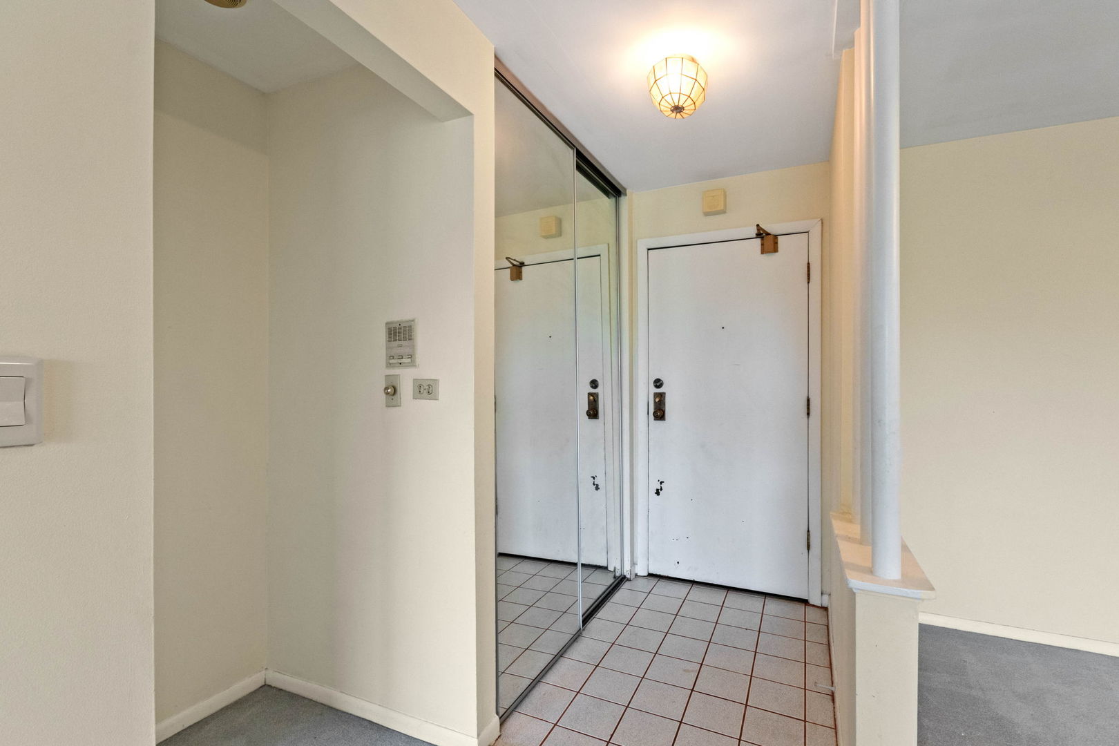 2100 Valencia Drive 300b Property Photo 3
