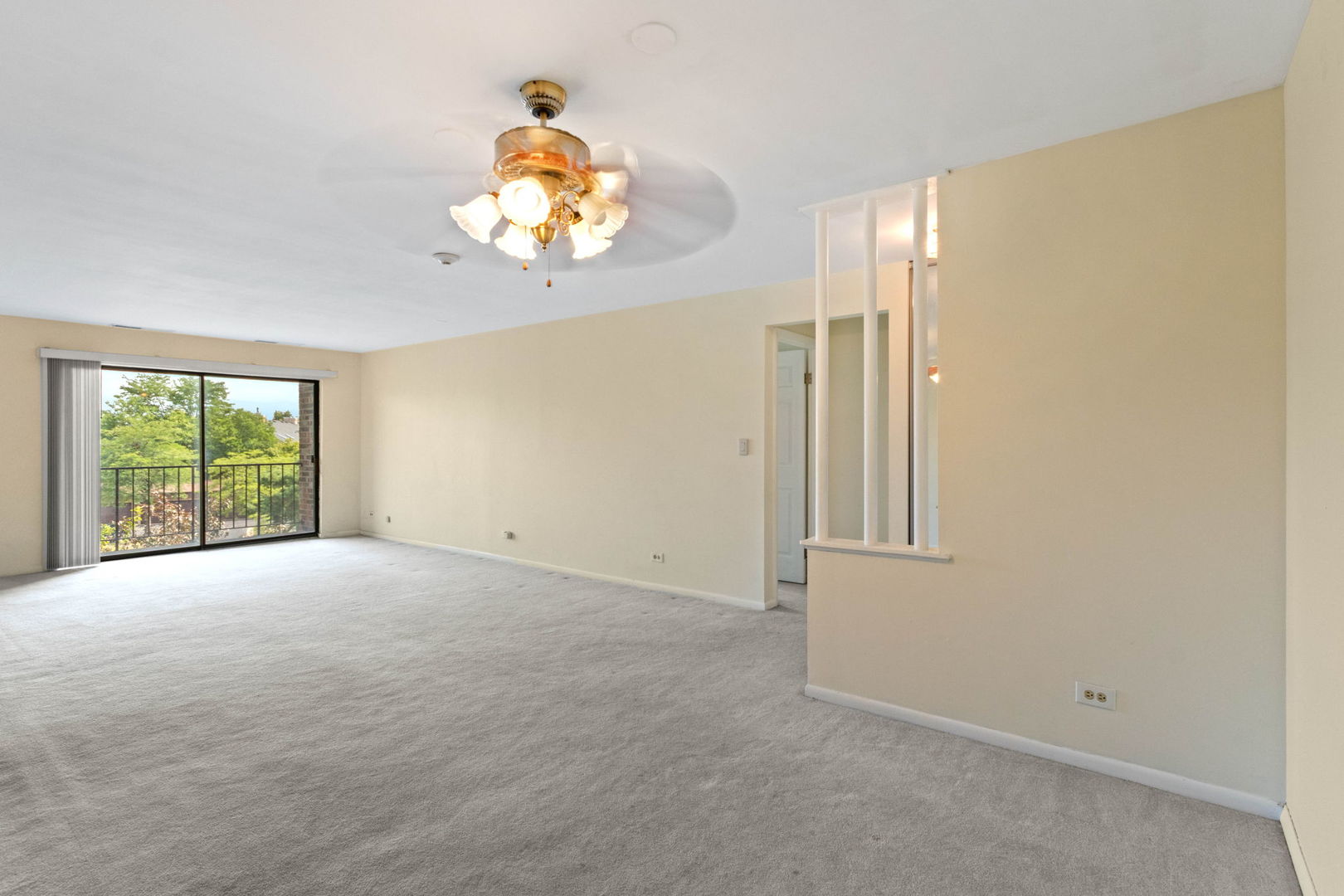 2100 Valencia Drive 300b Property Photo 6