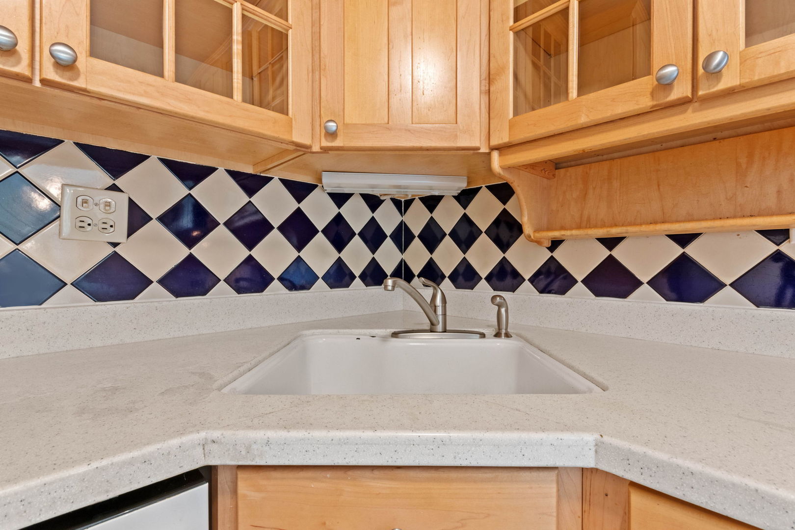 2100 Valencia Drive 300b Property Photo 10