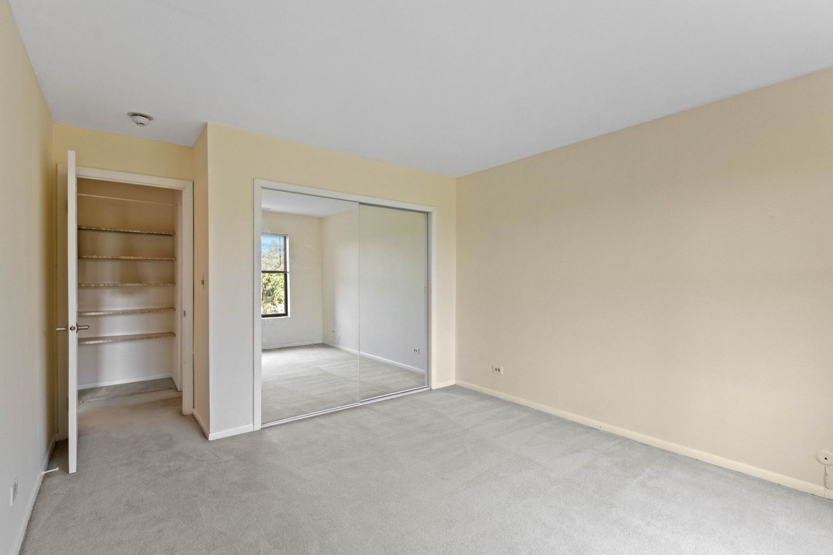 2100 Valencia Drive 300b Property Photo 16