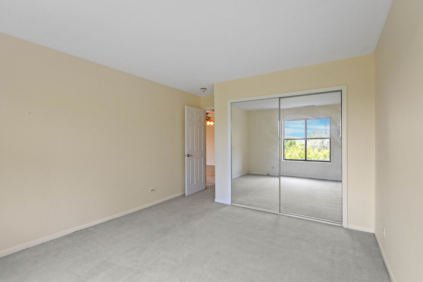 2100 Valencia Drive 300b Property Photo 17
