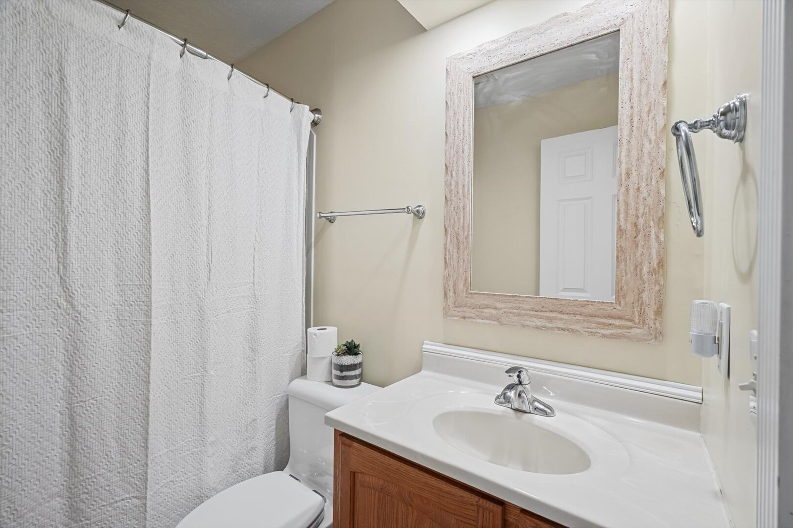 1609 Erin Drive Property Photo 14