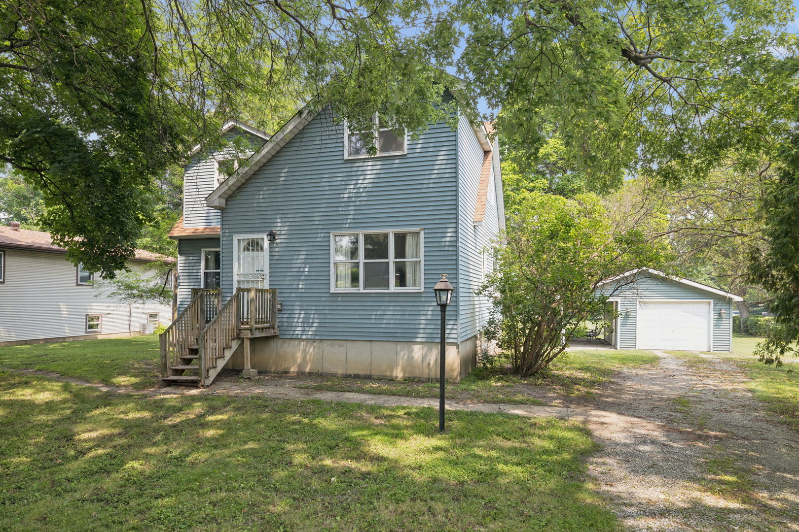 4417 Yender Avenue Property Photo 7