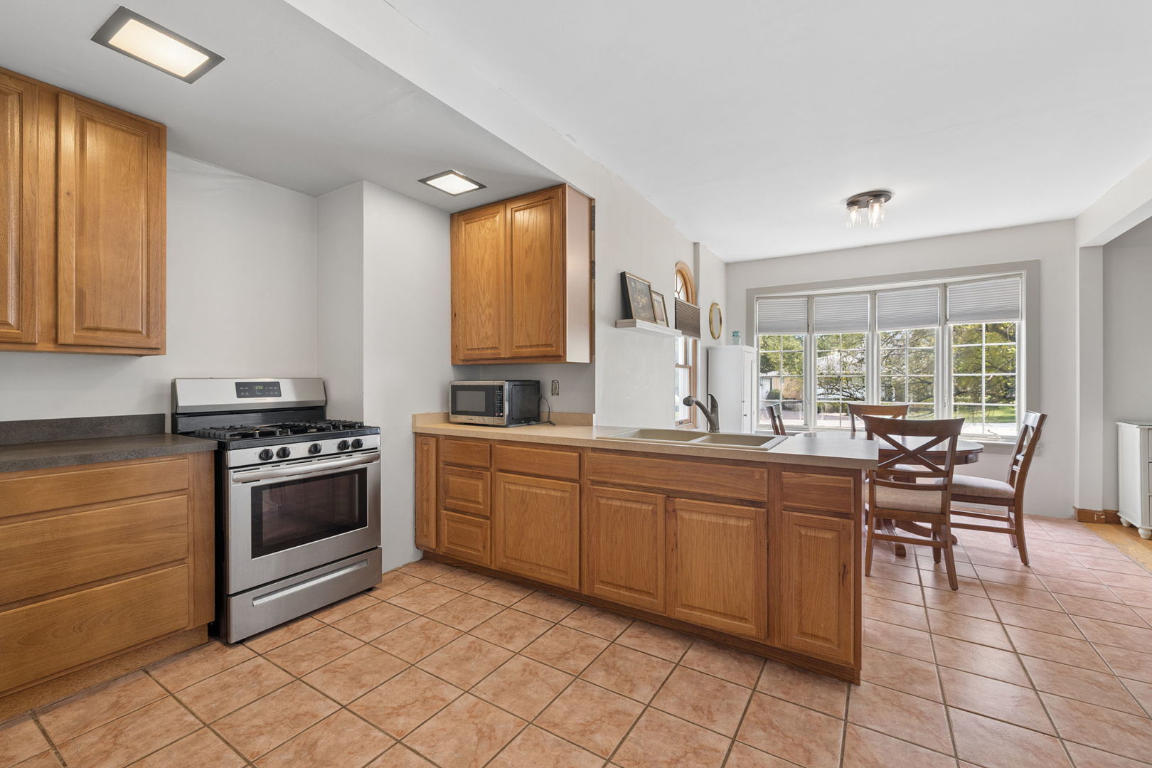 4417 Yender Avenue Property Photo 12