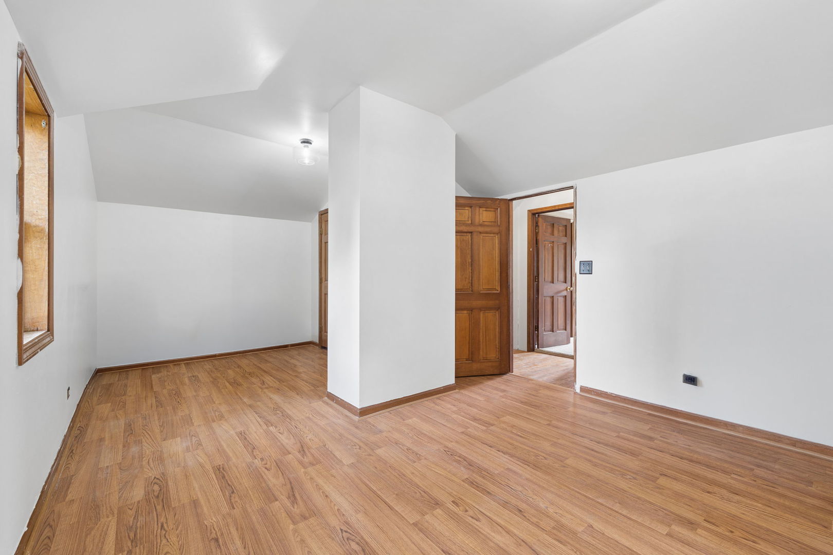 4417 Yender Avenue Property Photo 16