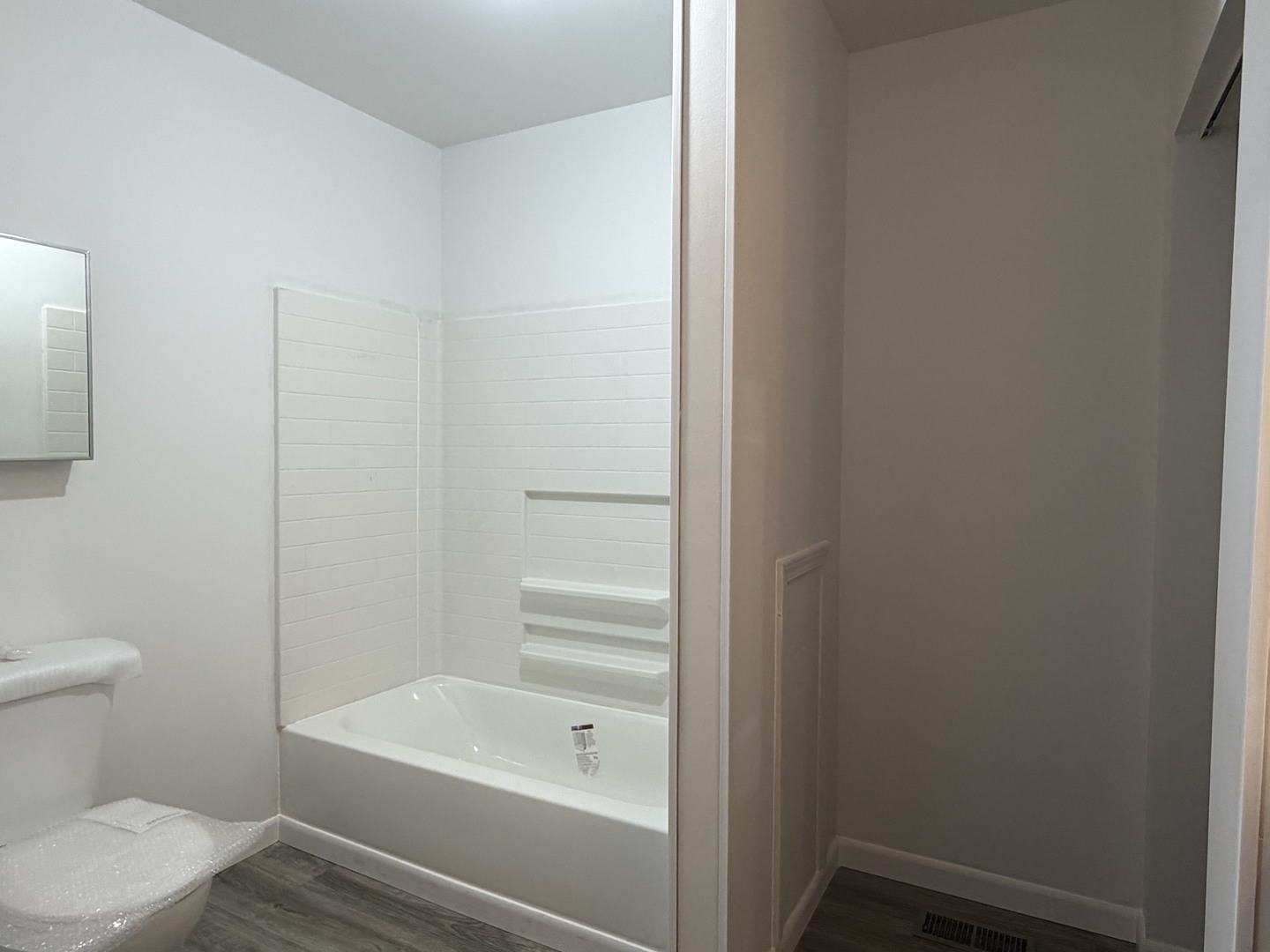 694 N Elm Street Property Photo 14