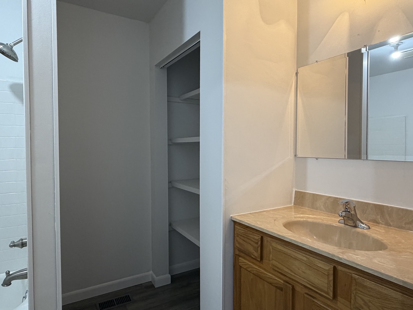 694 N Elm Street Property Photo 15