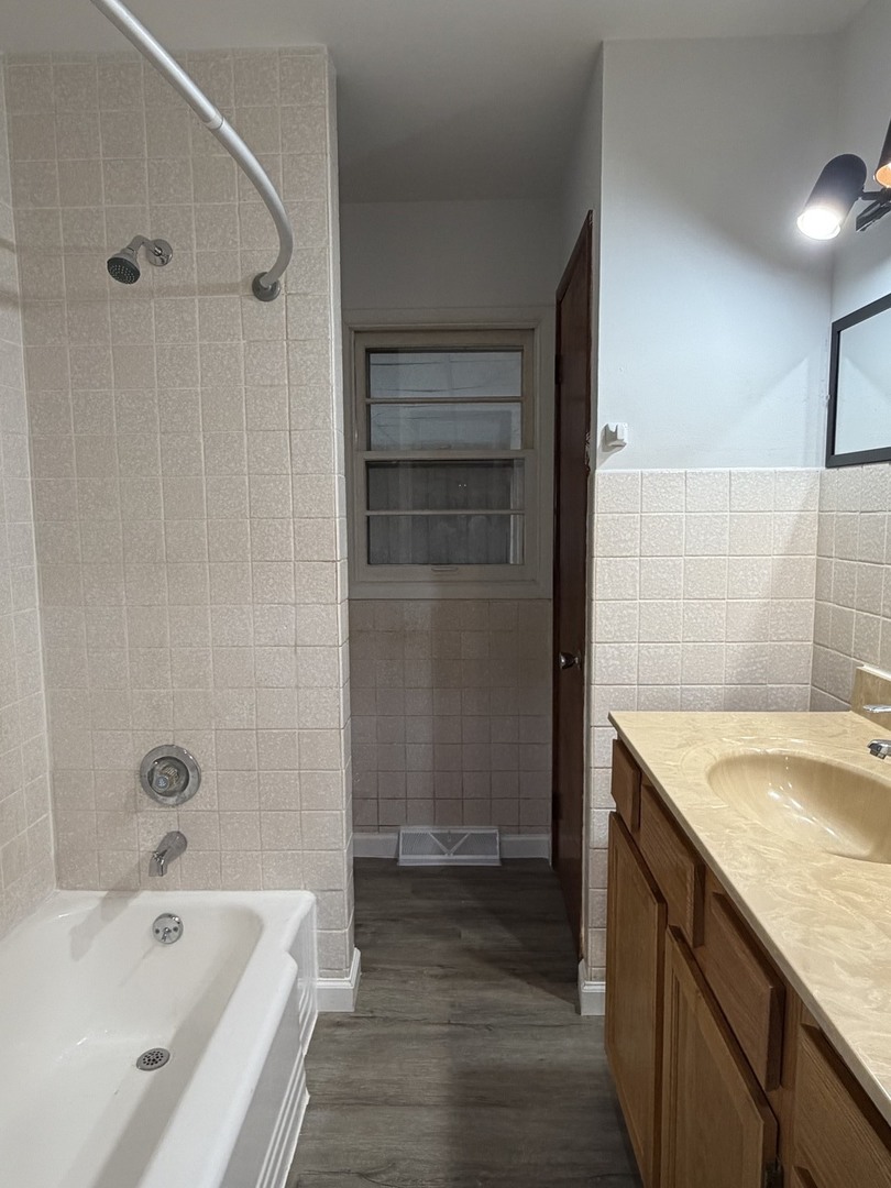 694 N Elm Street Property Photo 16