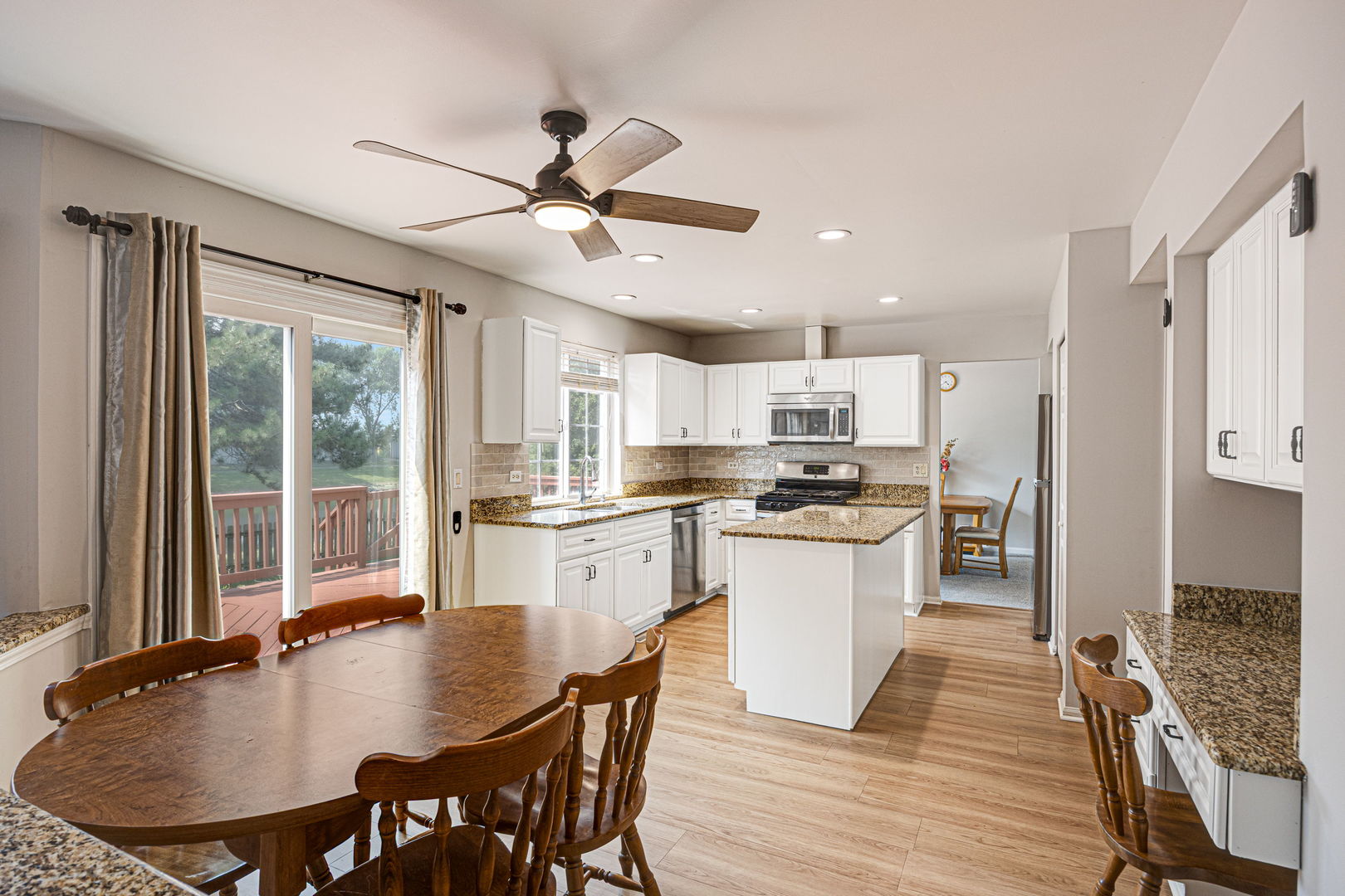 1650 Charlotte Circle Property Photo 4