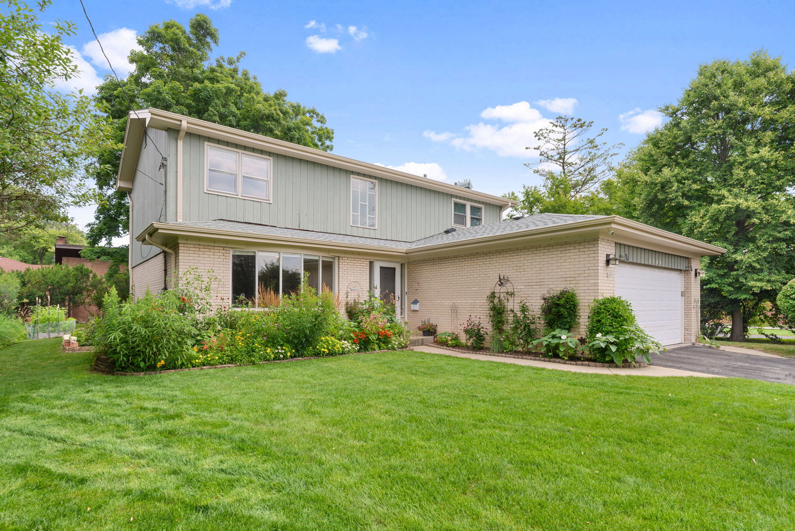3504 Illinois Road Property Photo 1