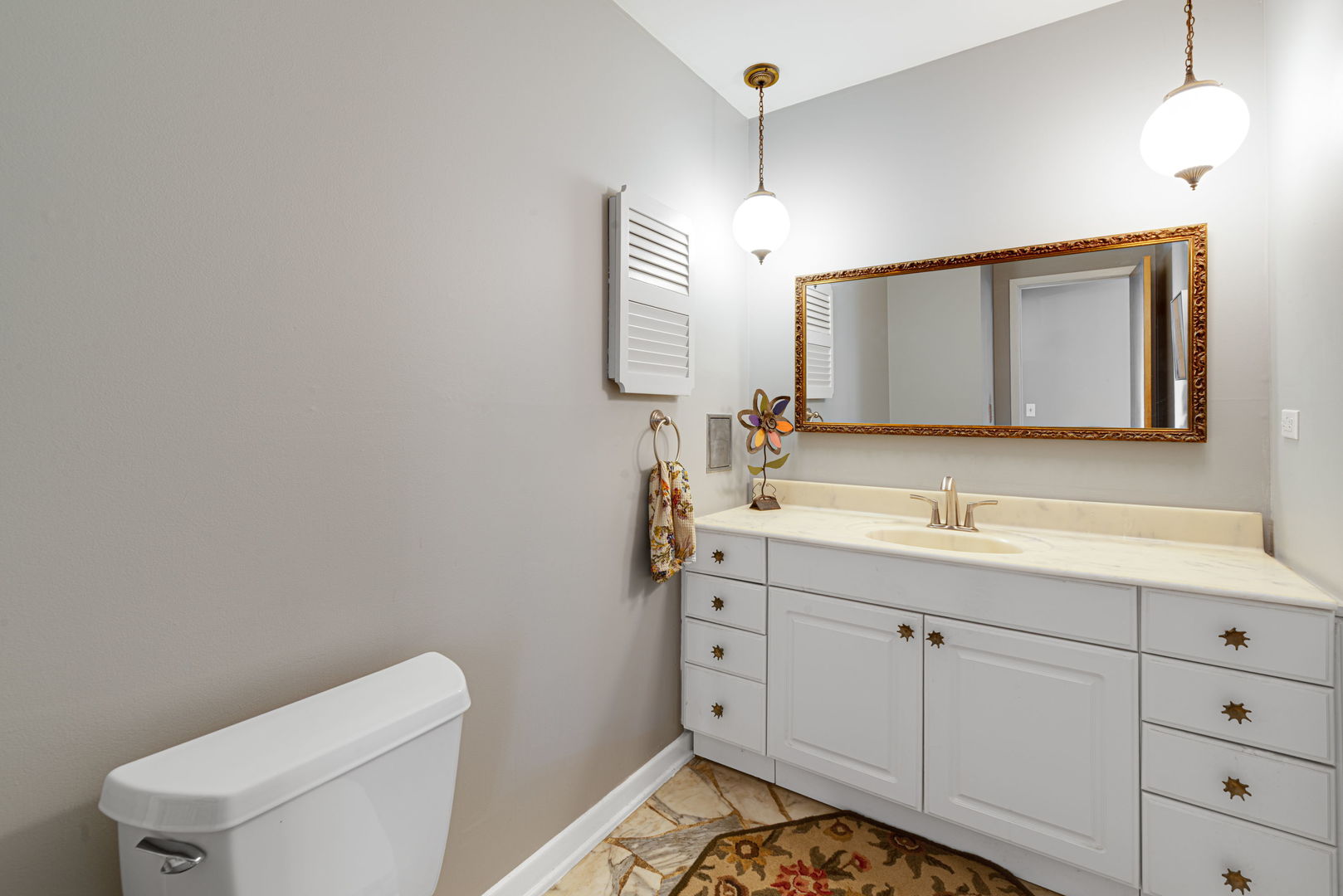 3504 Illinois Road Property Photo 11