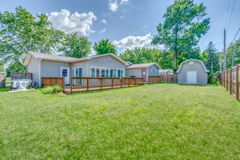 1104 Airport Road Property Photo 5