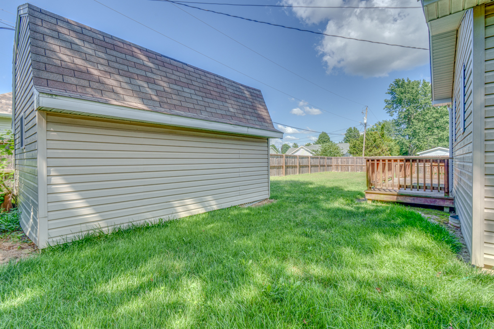 1104 Airport Road Property Photo 7