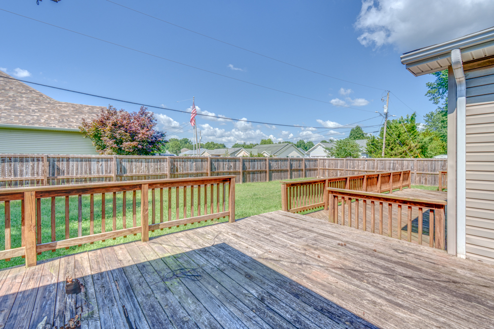1104 Airport Road Property Photo 8