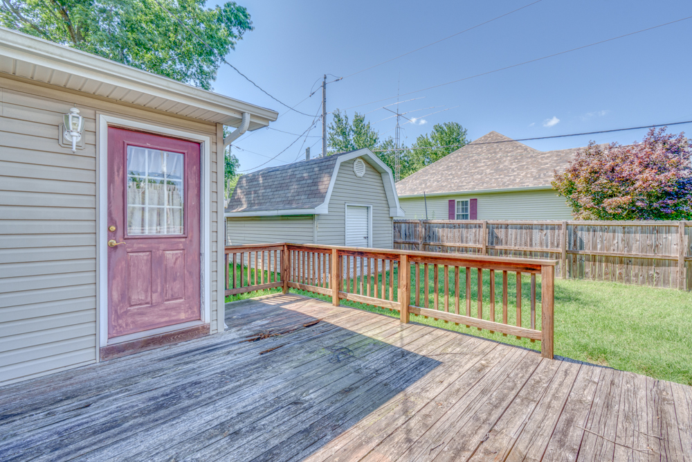 1104 Airport Road Property Photo 9