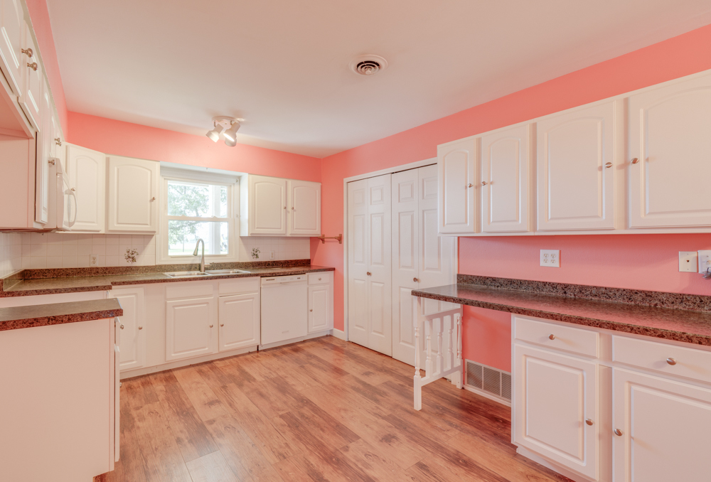 1104 Airport Road Property Photo 20