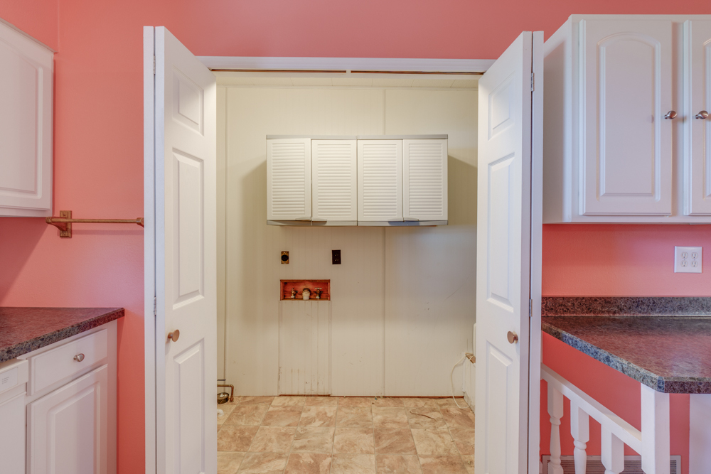 1104 Airport Road Property Photo 21