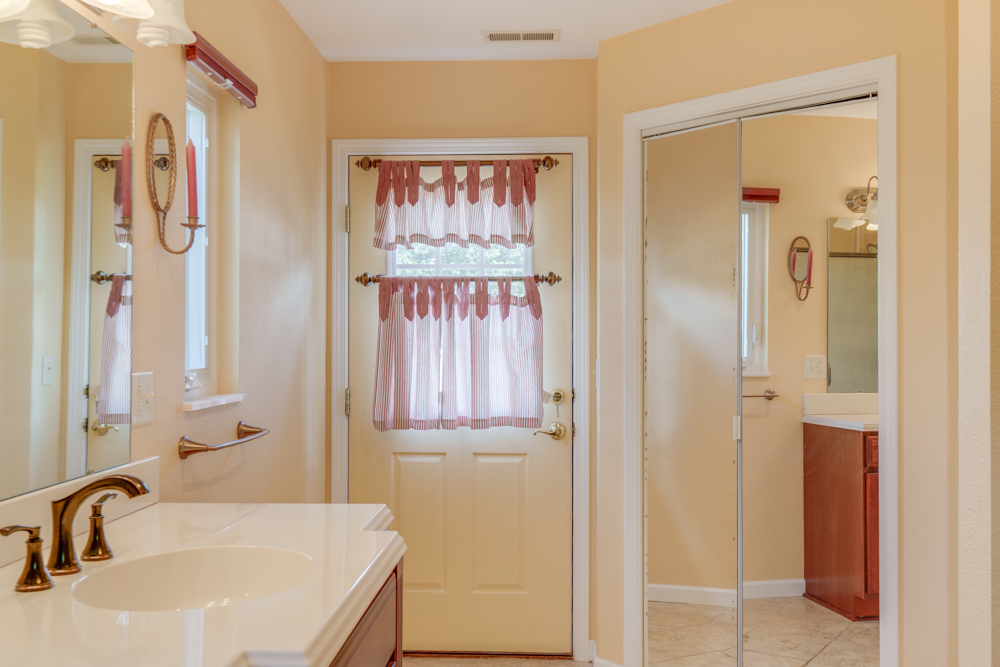 1104 Airport Road Property Photo 37