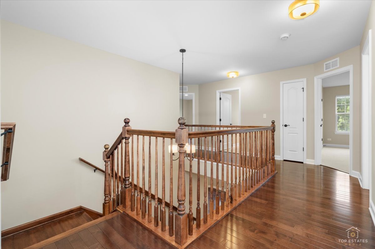 1551 E Olive Street Property Photo 27