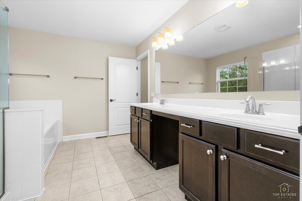 1551 E Olive Street Property Photo 34