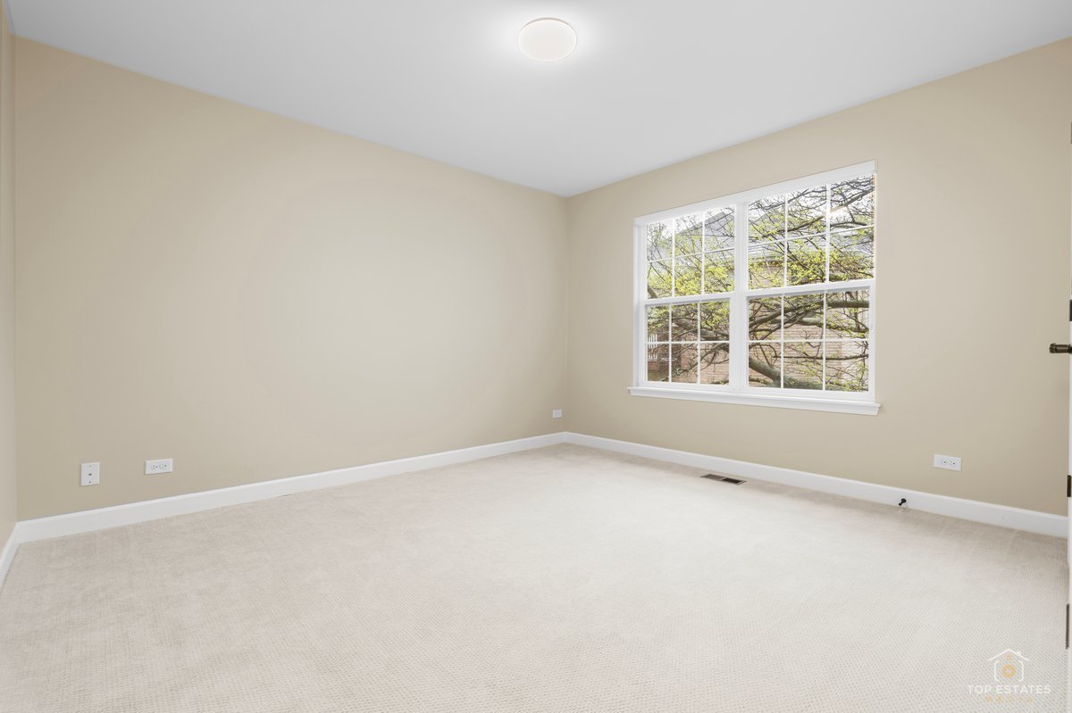 1551 E Olive Street Property Photo 43