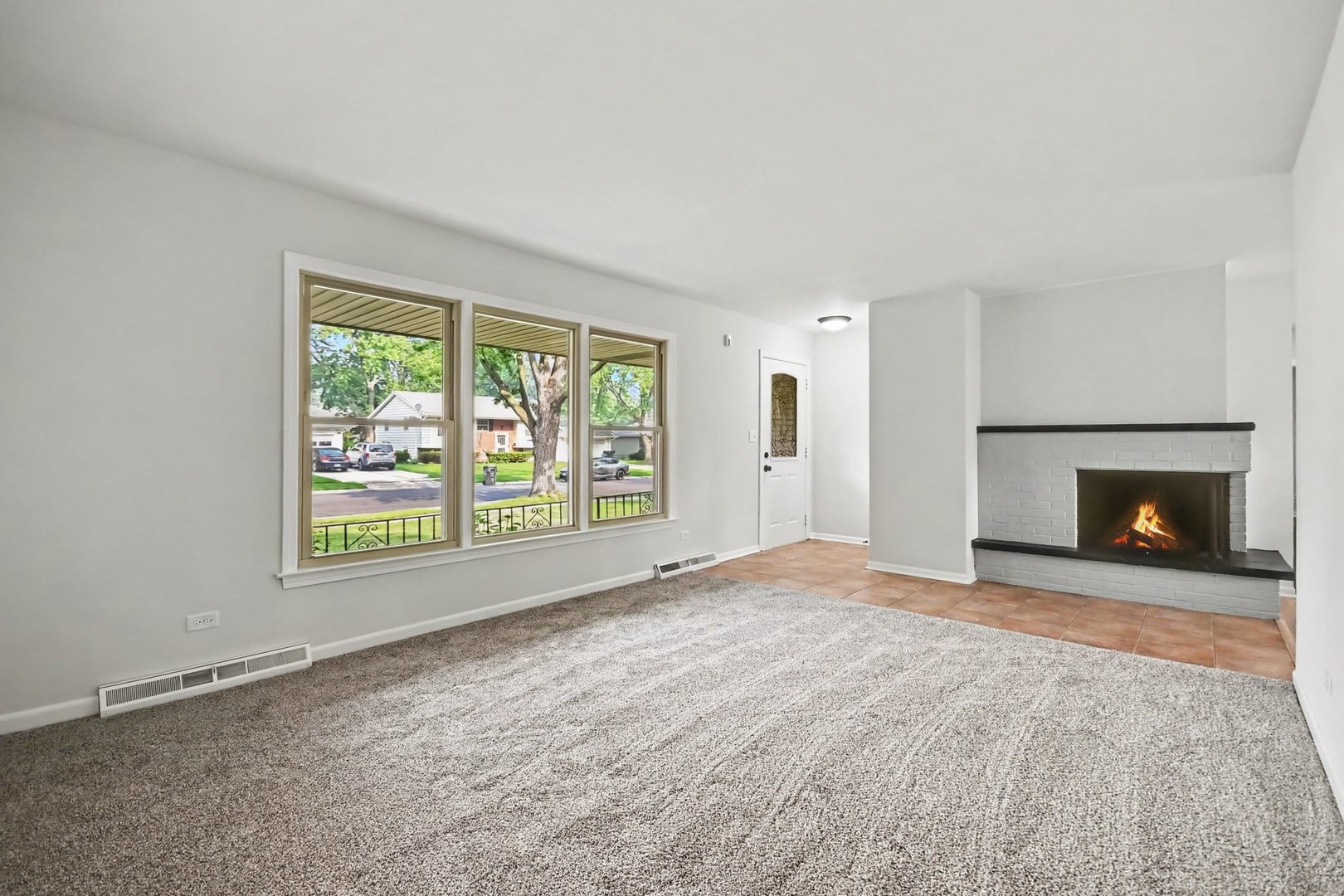 209 Maureen Drive Property Photo 3
