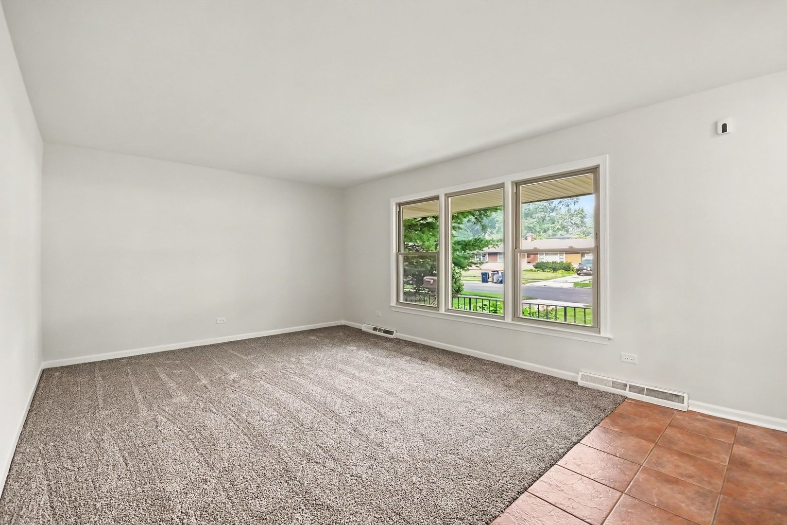 209 Maureen Drive Property Photo 5