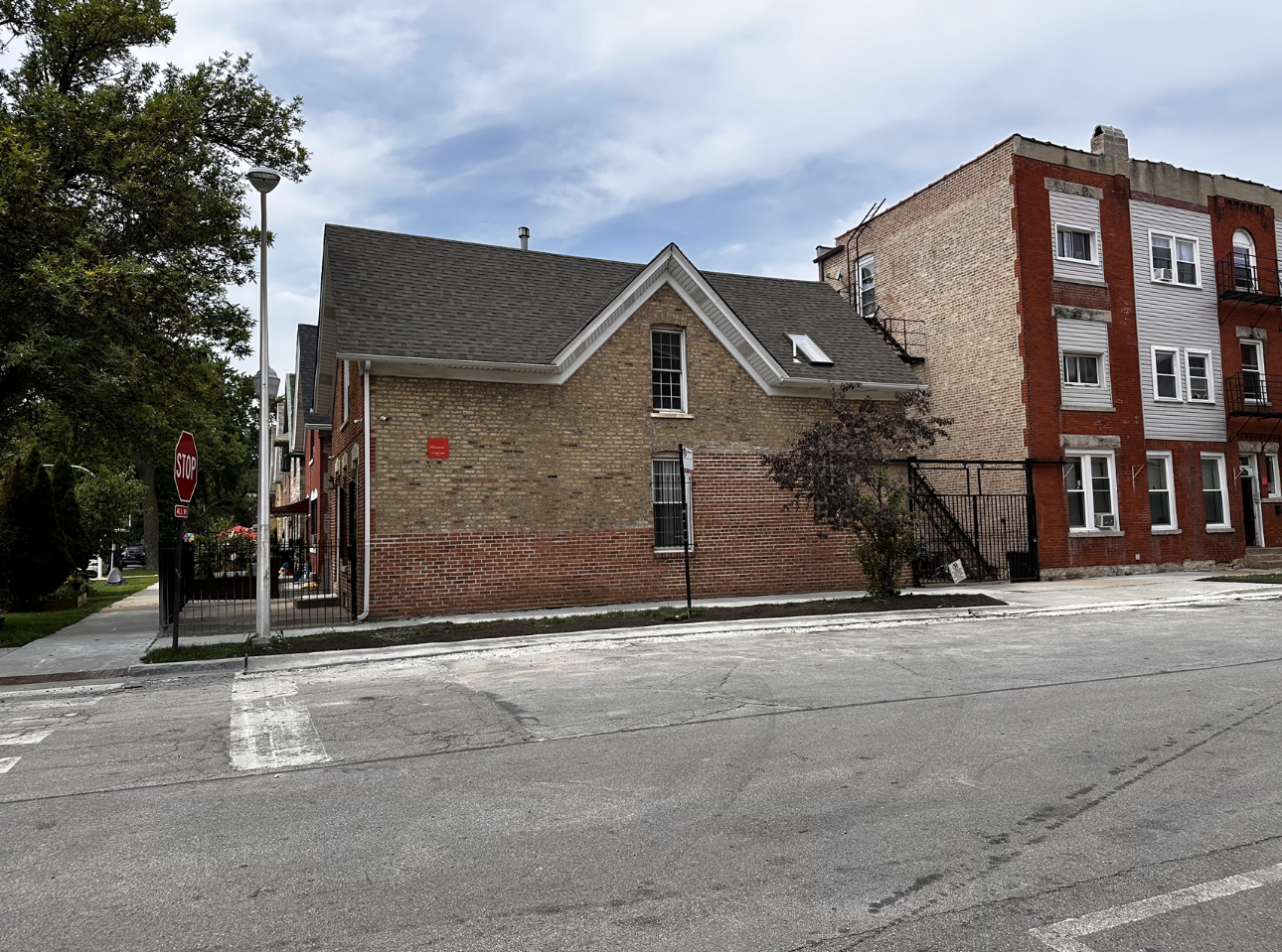 1448 S Rockwell Avenue Property Photo 4