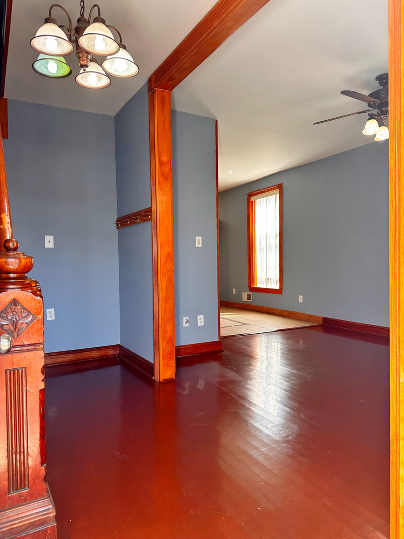 1448 S Rockwell Avenue Property Photo 8