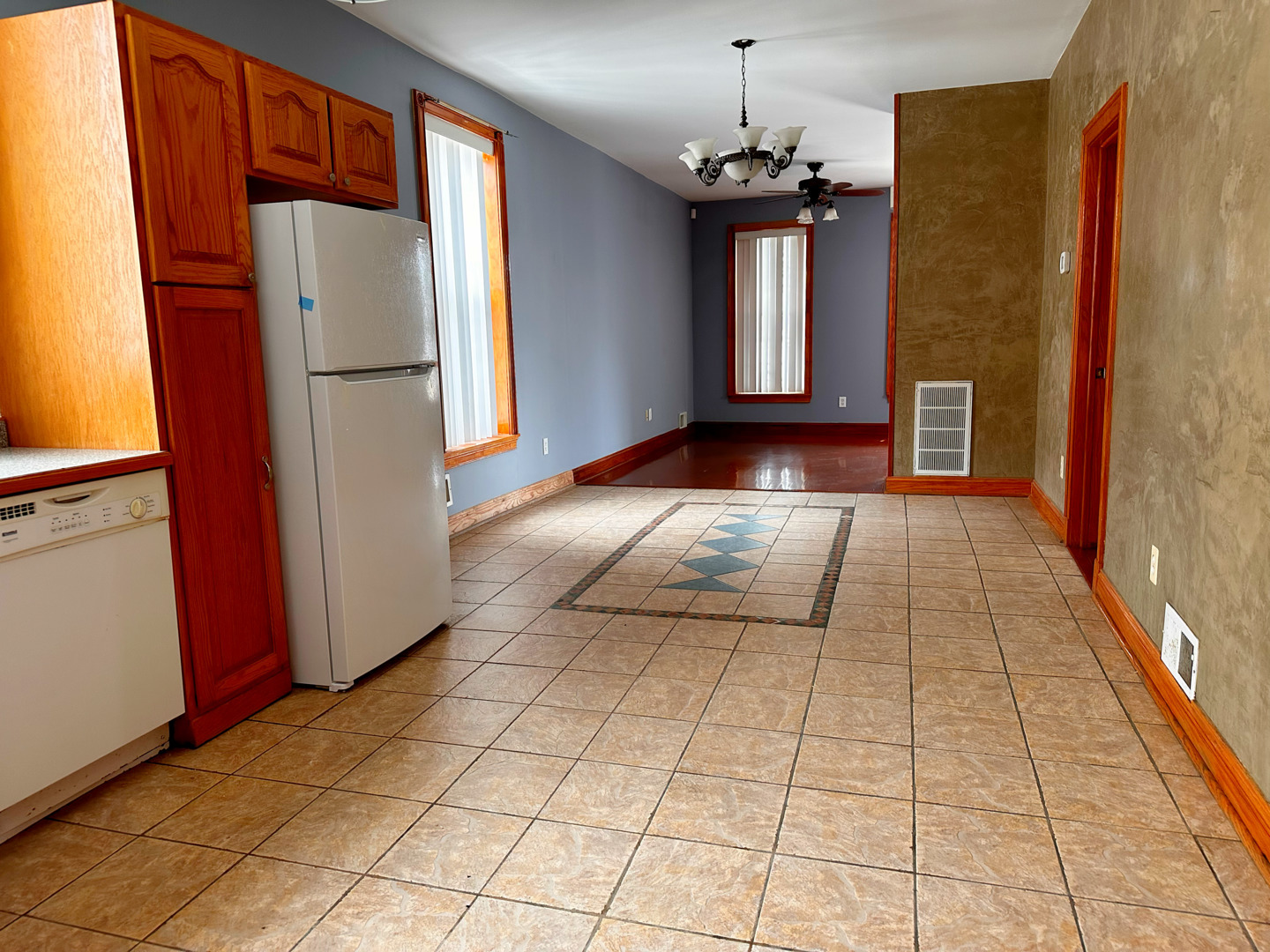 1448 S Rockwell Avenue Property Photo 9