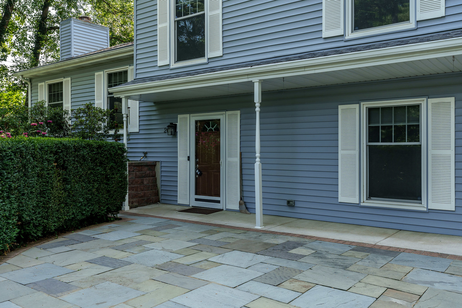 203 S Ulster Property Photo 1