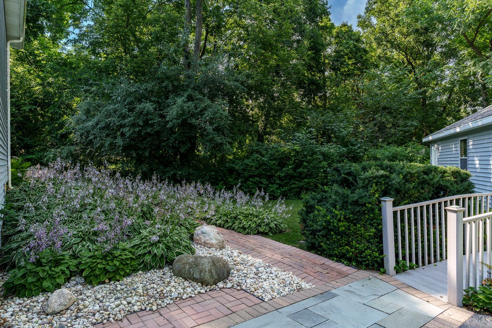 203 S Ulster Property Photo 7
