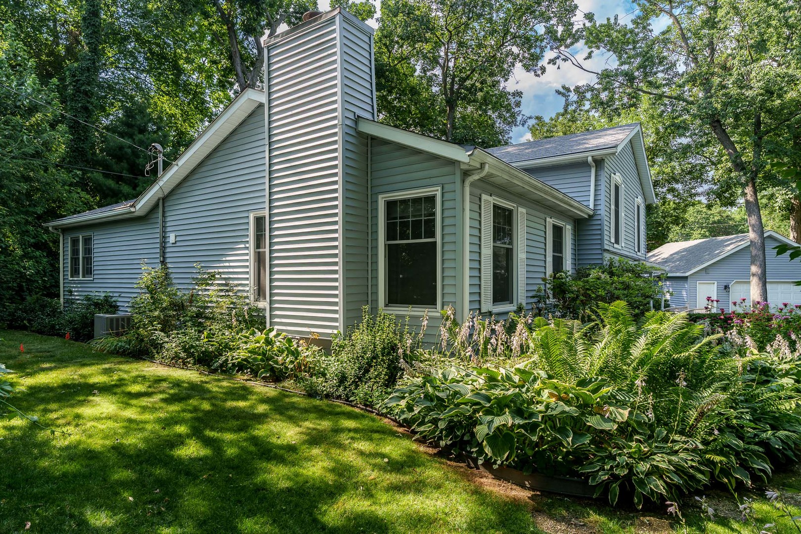 203 S Ulster Property Photo 14