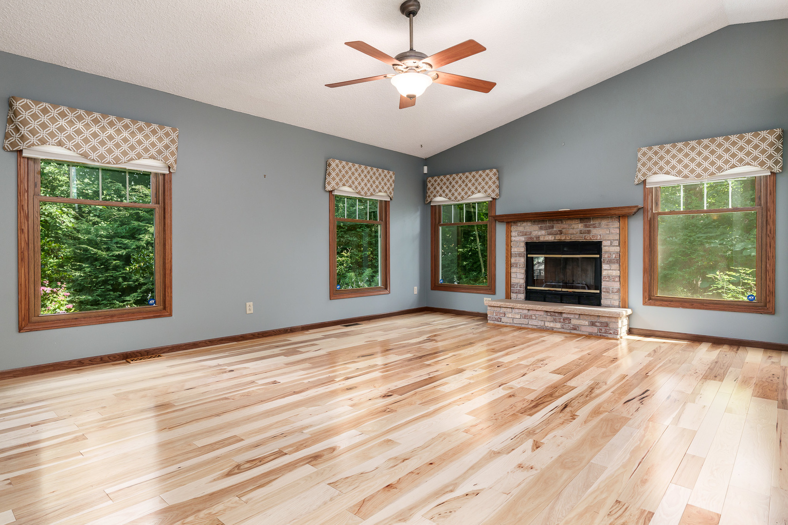 203 S Ulster Property Photo 18