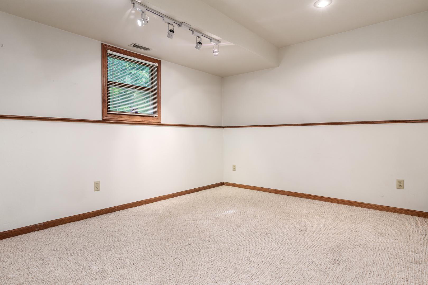 203 S Ulster Property Photo 46