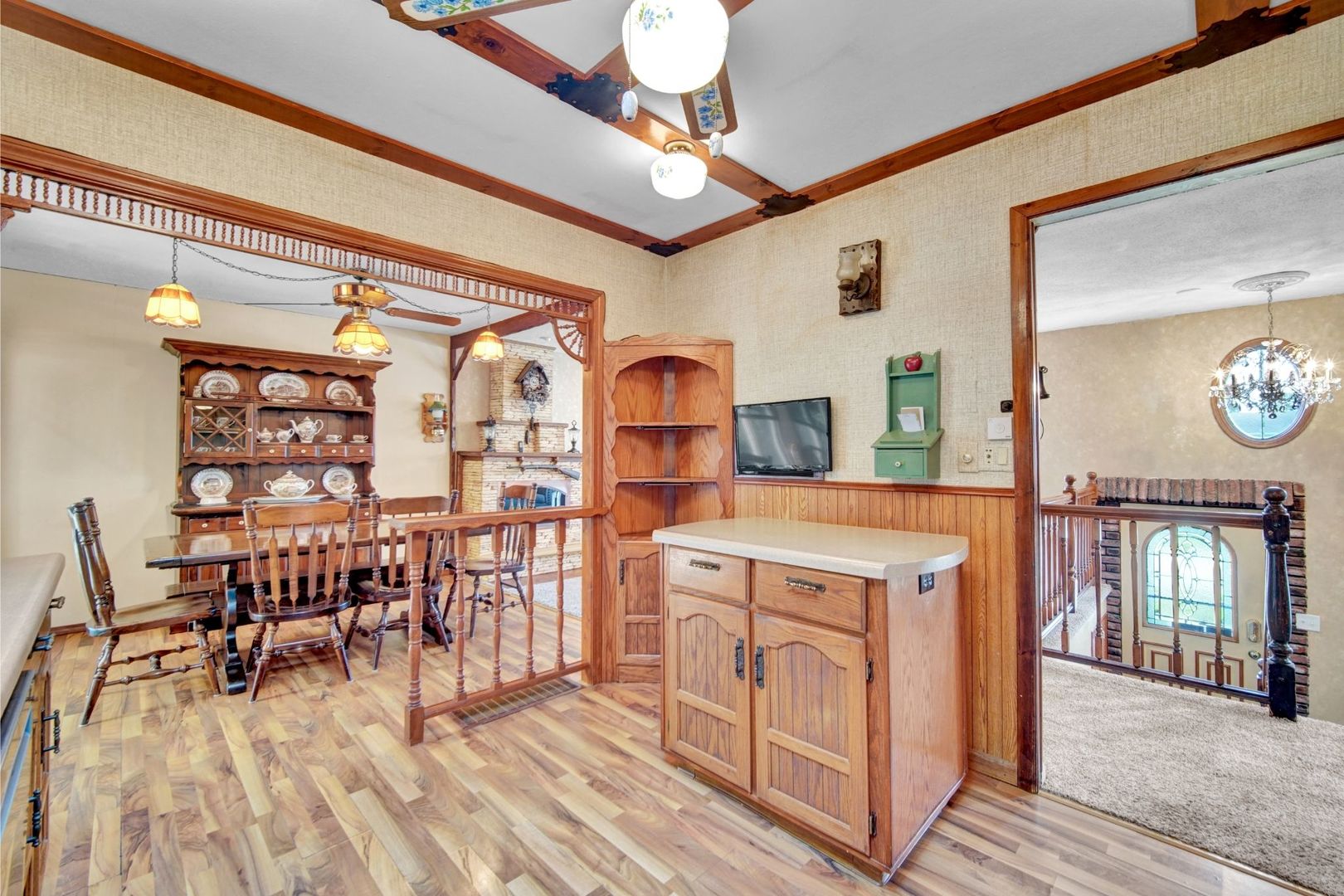 2538 Willow Avenue Property Photo 10