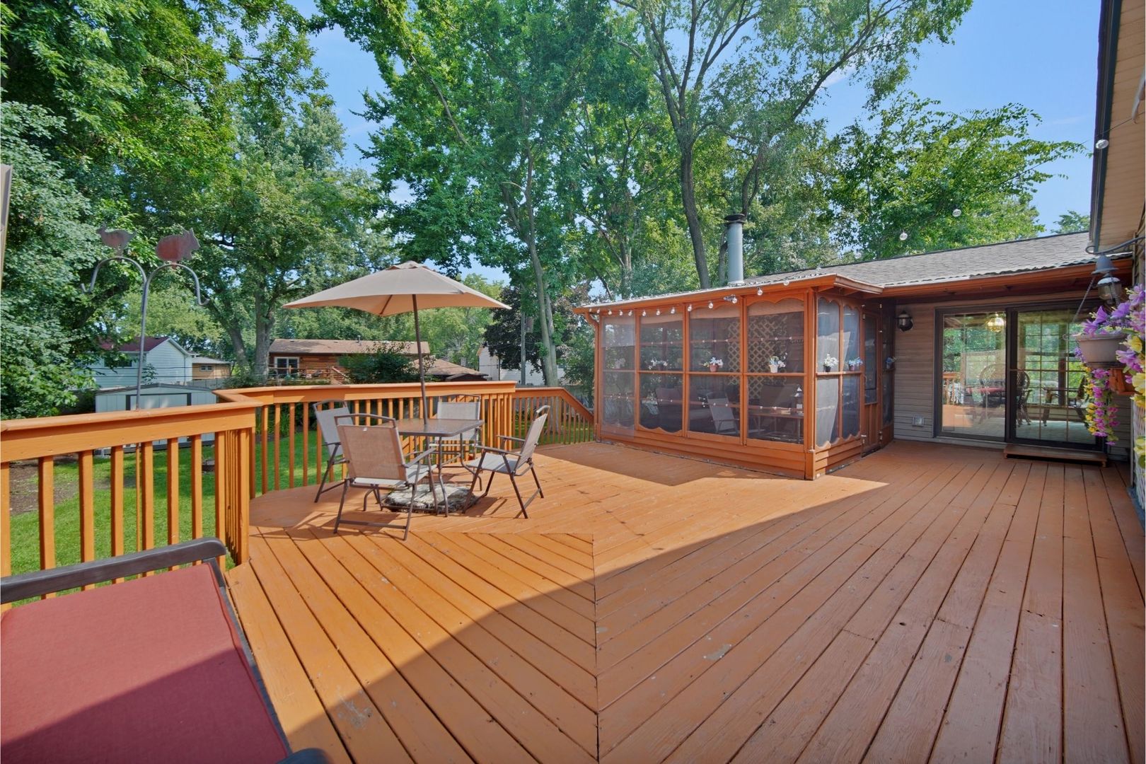 2538 Willow Avenue Property Photo 14