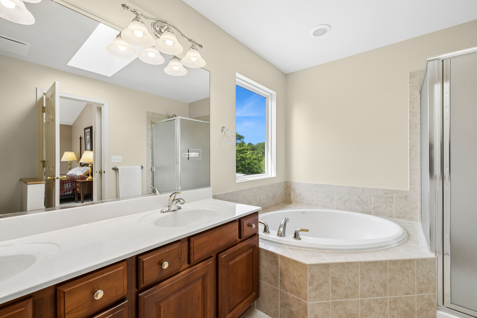 2312 W Cascade Circle Property Photo 18